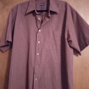 Men's' Arrow Shirt‎ Rust Plaid Short Sleeve 16-16 1/2 neck Size Large
